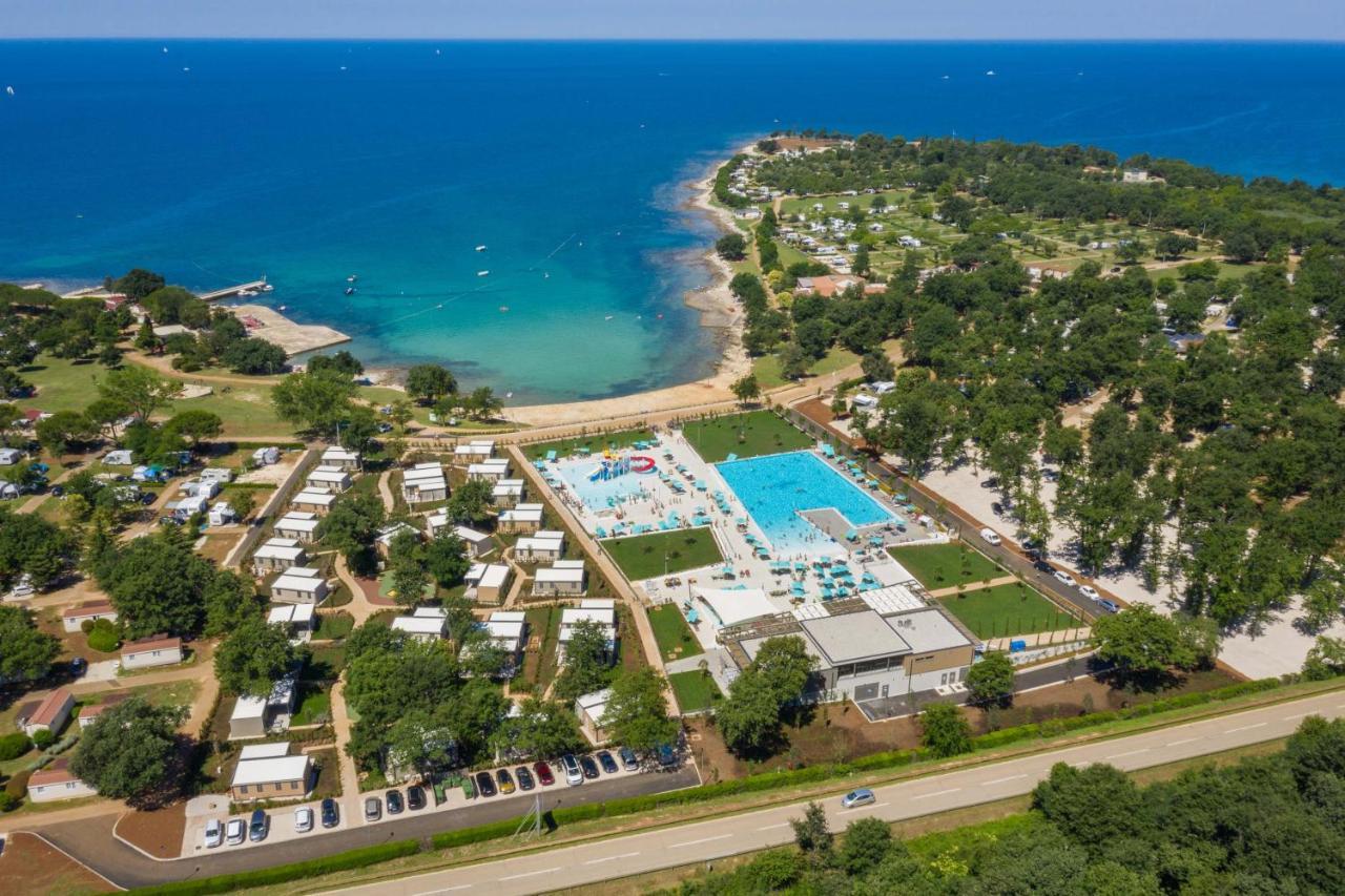 Mobile Homes Premium Vista Mare Park Umag By Camp4You Exterior photo
